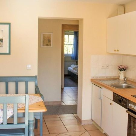 Schloesschen Im Weinberg Apartment เมียร์สบวร์ก ภายนอก รูปภาพ