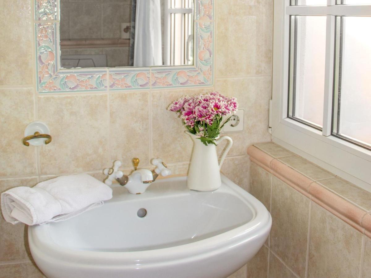 Schloesschen Im Weinberg Apartment เมียร์สบวร์ก ภายนอก รูปภาพ
