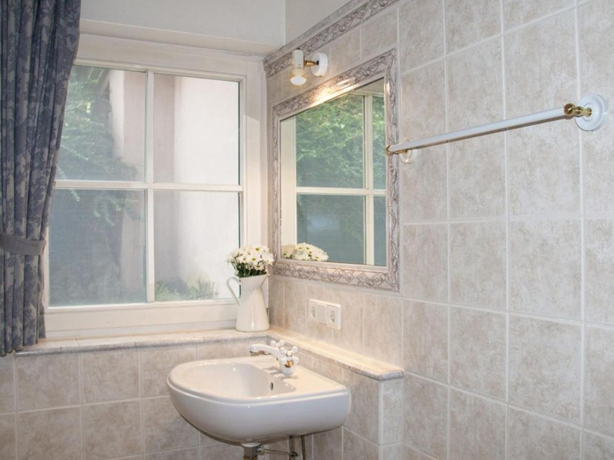 Schloesschen Im Weinberg Apartment เมียร์สบวร์ก ภายนอก รูปภาพ