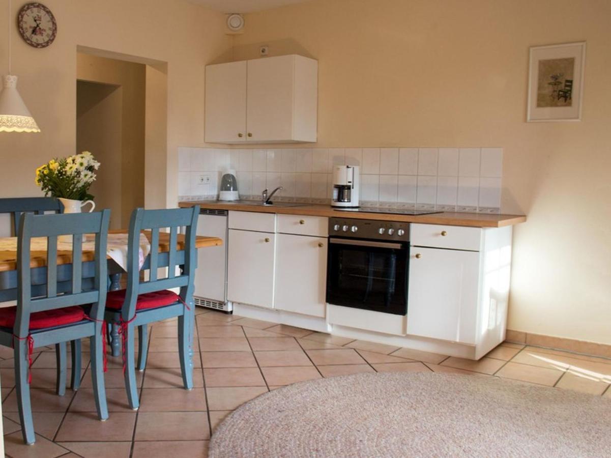 Schloesschen Im Weinberg Apartment เมียร์สบวร์ก ภายนอก รูปภาพ