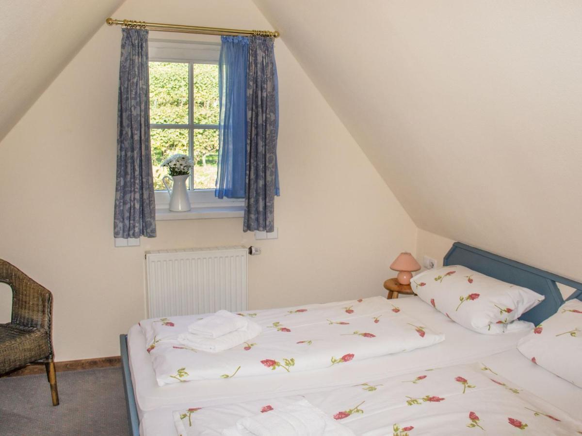 Schloesschen Im Weinberg Apartment เมียร์สบวร์ก ภายนอก รูปภาพ