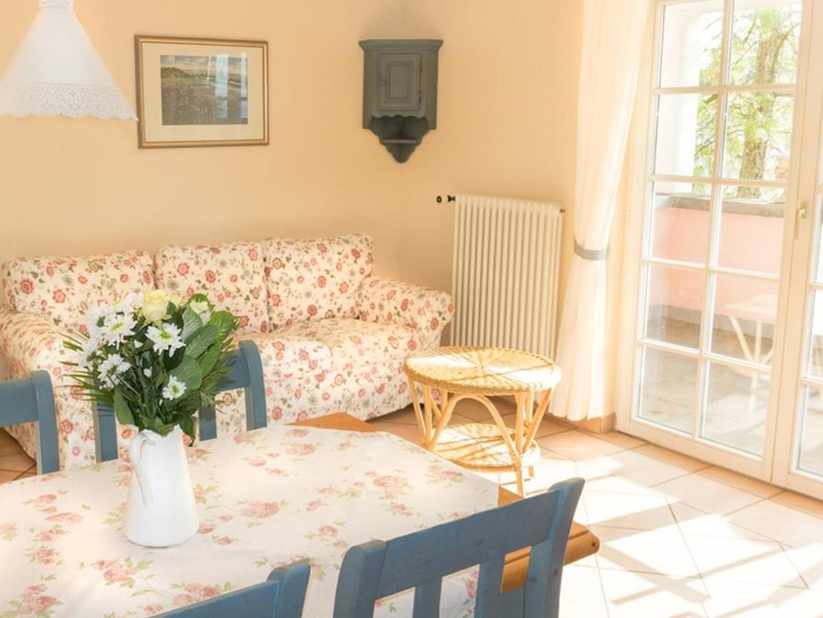 Schloesschen Im Weinberg Apartment เมียร์สบวร์ก ภายนอก รูปภาพ